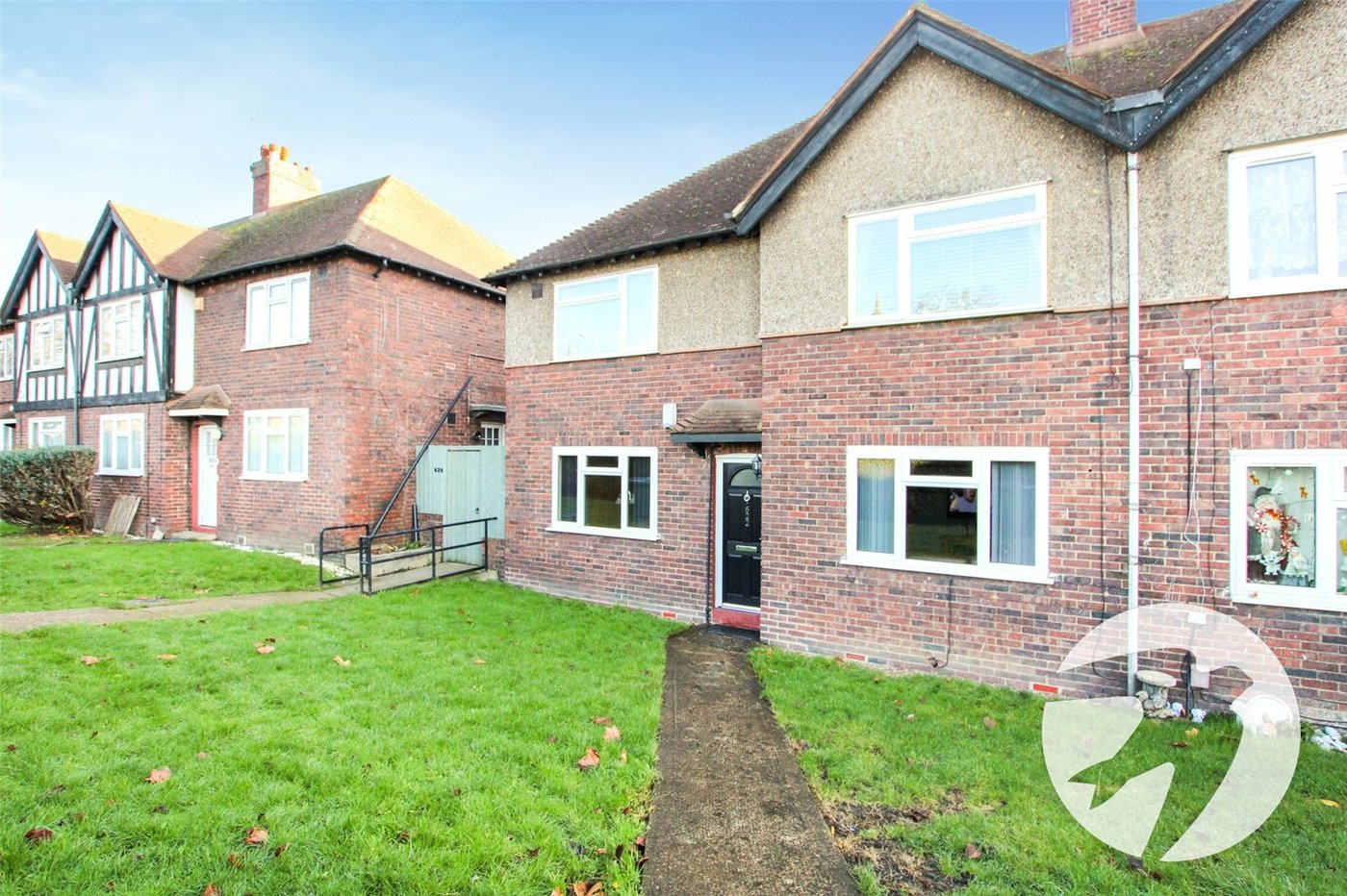 2 bedroom property for sale in London | Robinson Jackson