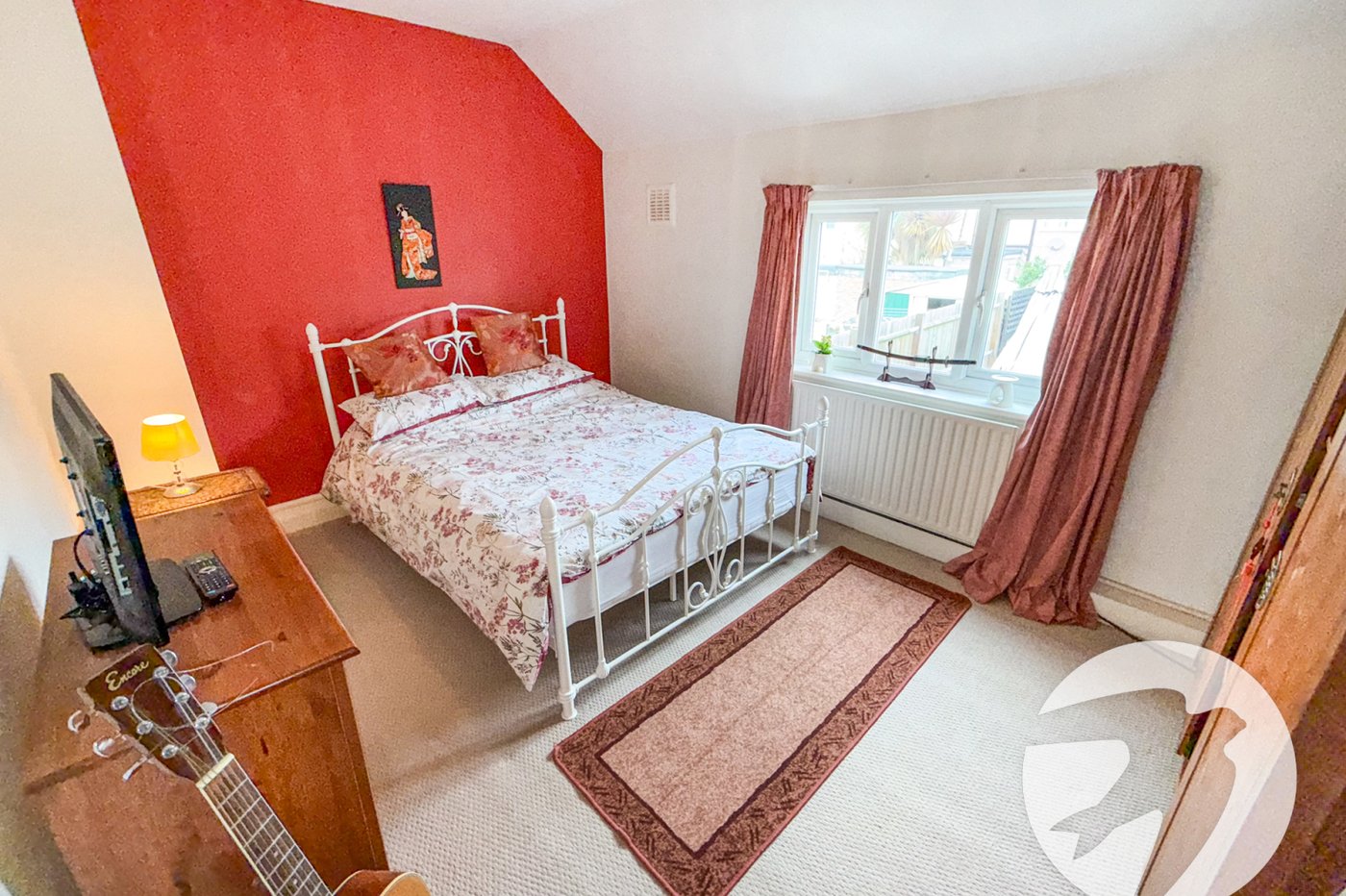 3 bedroom house for sale in London | Robinson Jackson