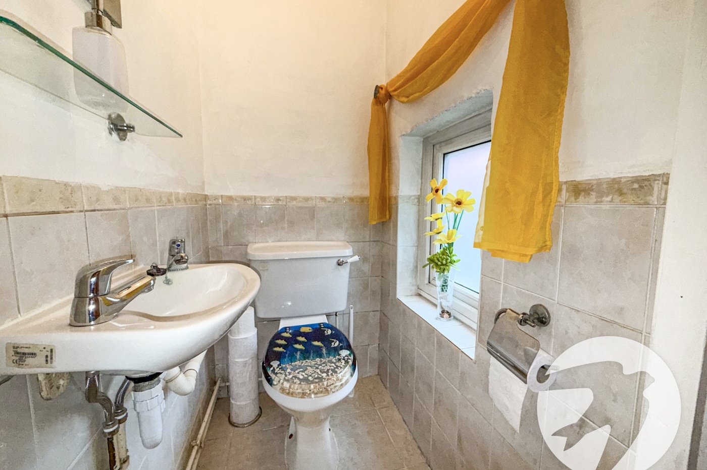 3 bedroom house for sale in London | Robinson Jackson