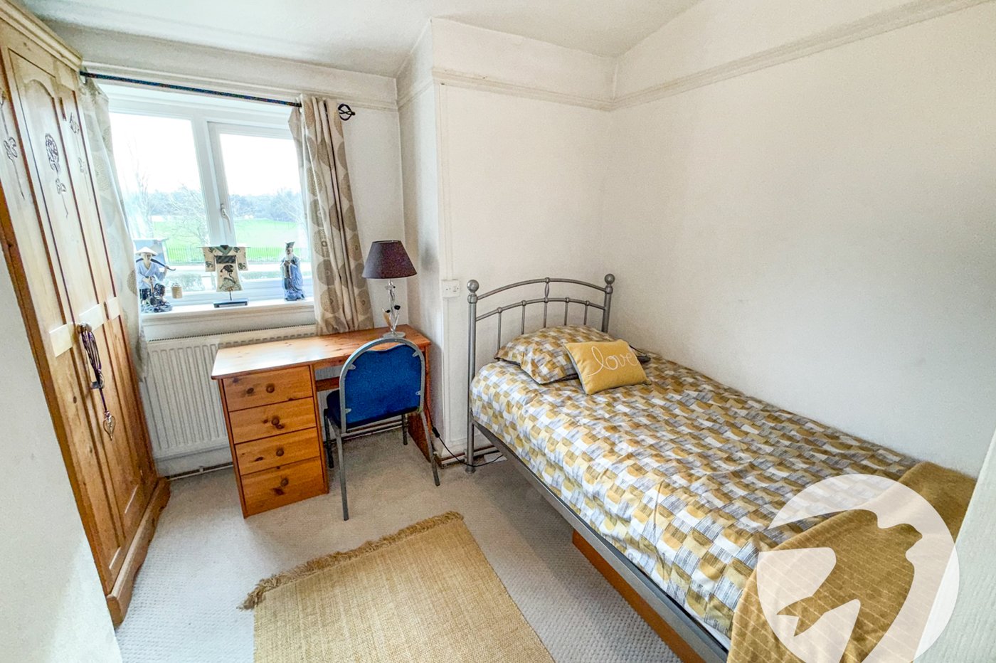 3 bedroom house for sale in London | Robinson Jackson