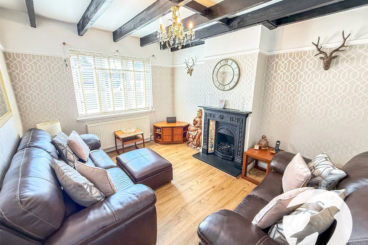 3 bedroom house for sale in London | Robinson Jackson