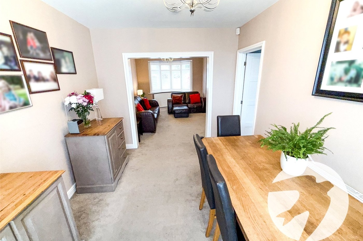 3 bedroom house for sale in London | Robinson Jackson