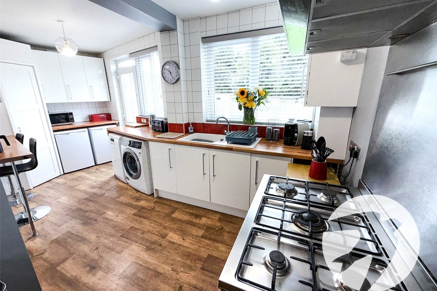 3 bedroom house for sale in London | Robinson Jackson