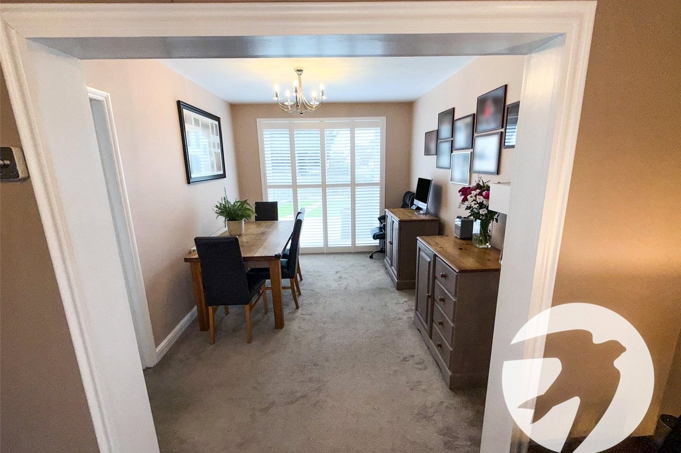 3 bedroom house for sale in London | Robinson Jackson