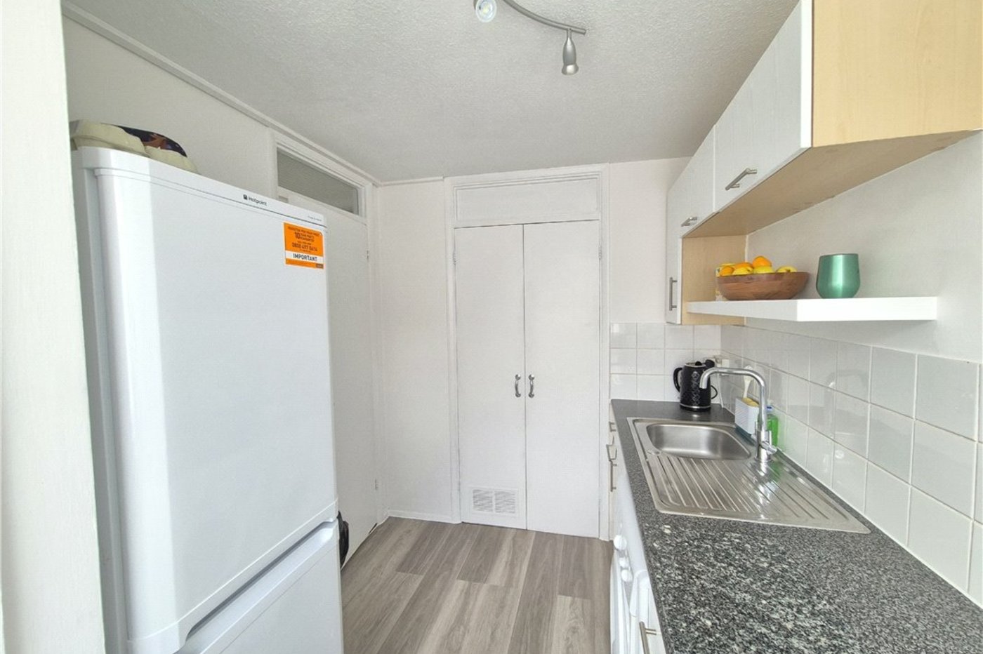 2 bedroom property for sale in Orpington | Robinson Jackson