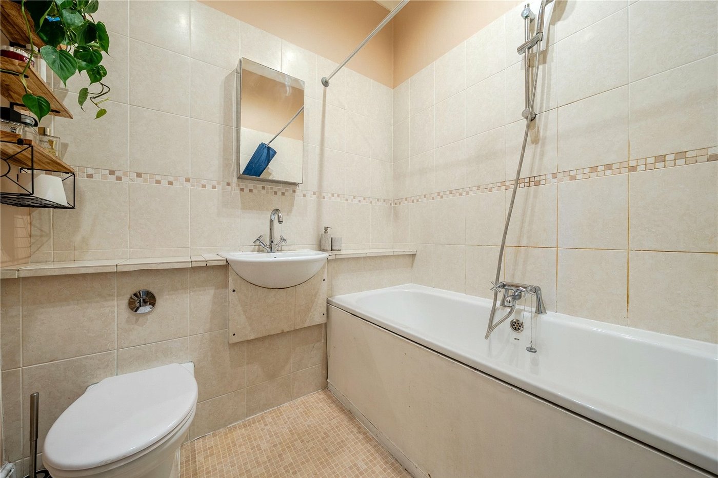 2 bedroom property for sale in Sydenham | Robinson Jackson