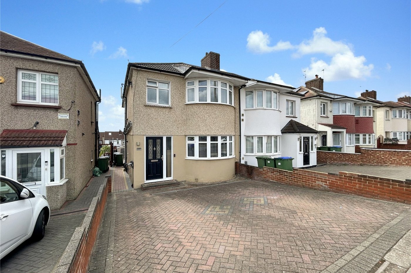 3 bedroom house for sale in South Welling | Robinson Jackson