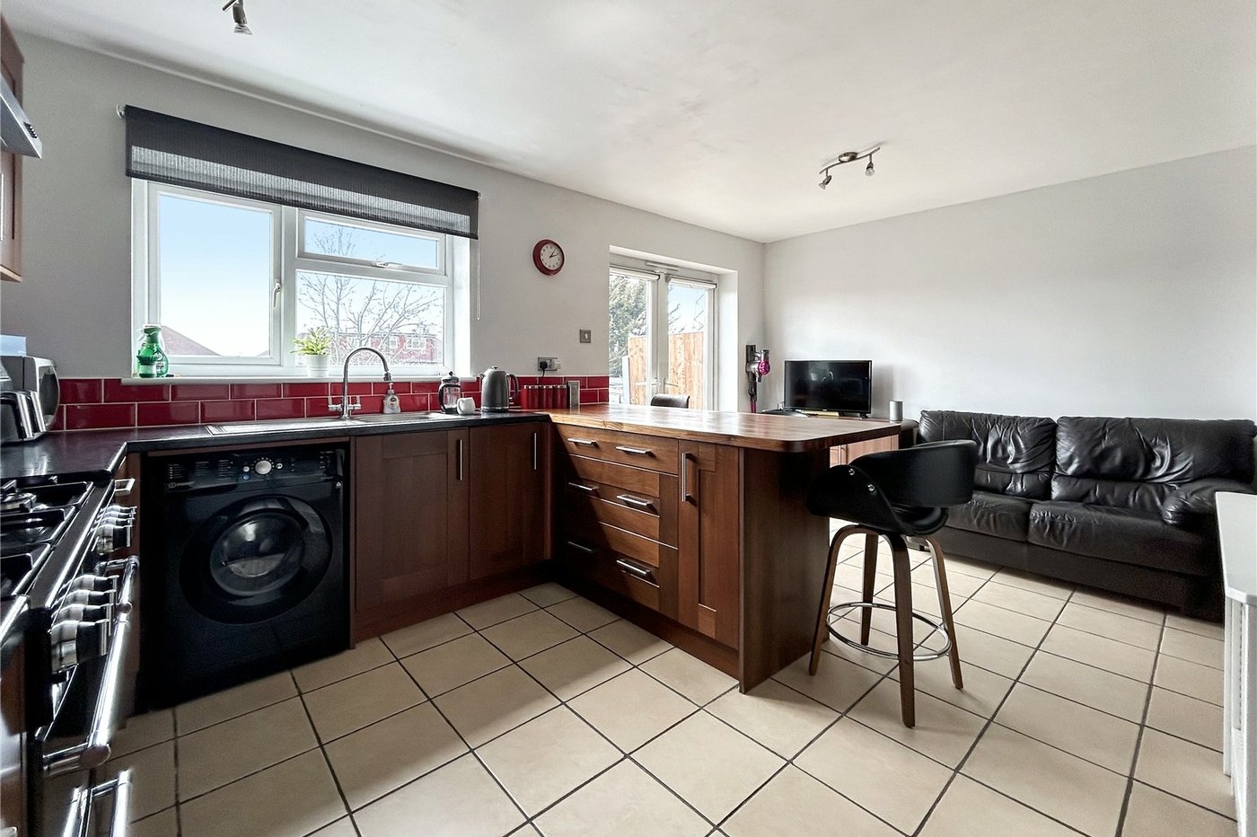 3 bedroom house for sale in South Welling | Robinson Jackson