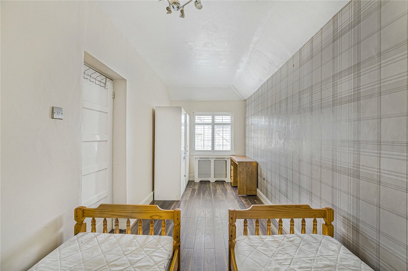 5 bedroom house for sale in South Welling | Robinson Jackson