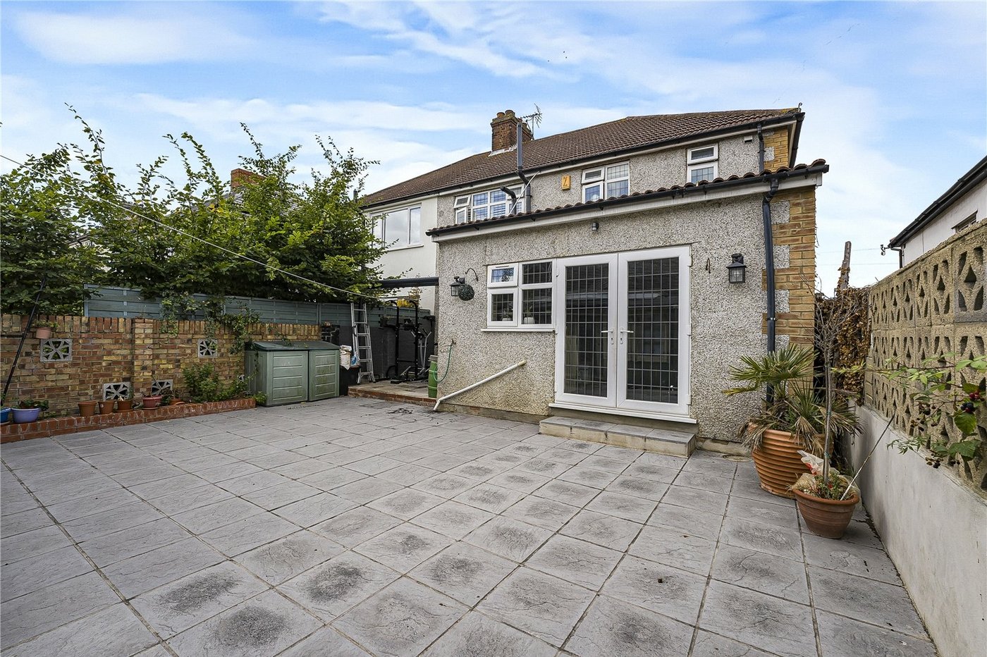 5 bedroom house for sale in South Welling | Robinson Jackson