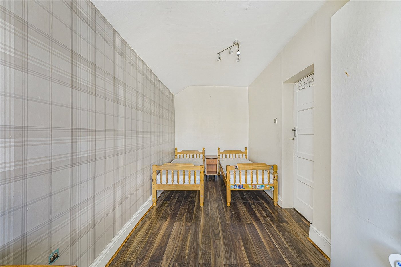 5 bedroom house for sale in South Welling | Robinson Jackson