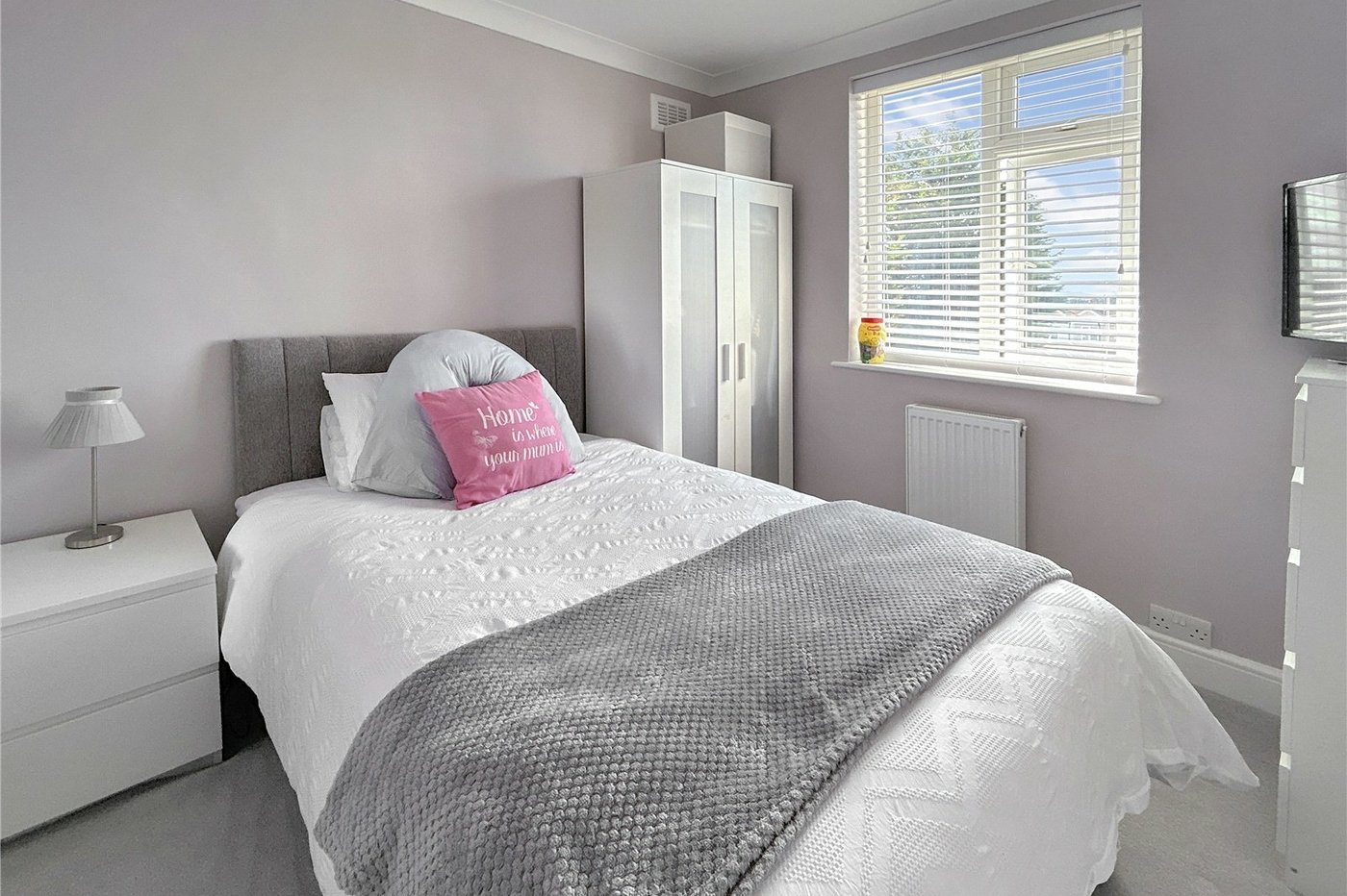 2 bedroom house for sale in Welling | Robinson Jackson