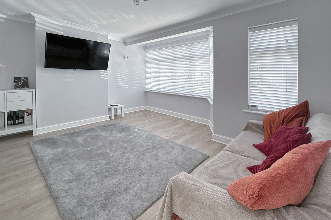 2 bedroom house for sale in Welling | Robinson Jackson