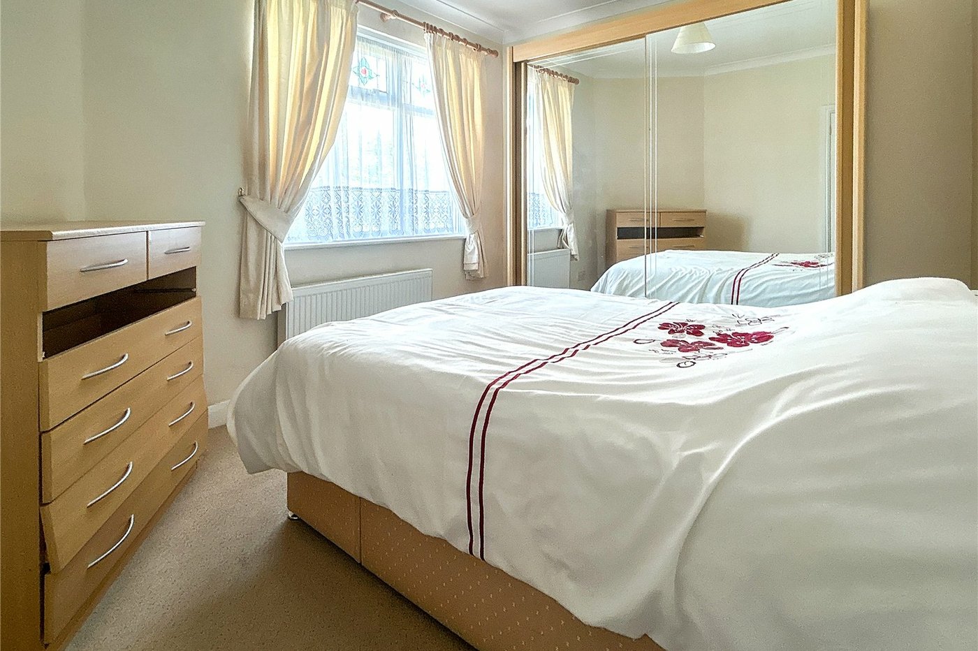 2 bedroom bungalow for sale in Welling | Robinson Jackson