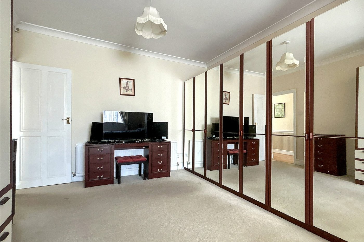 2 bedroom bungalow for sale in Welling | Robinson Jackson