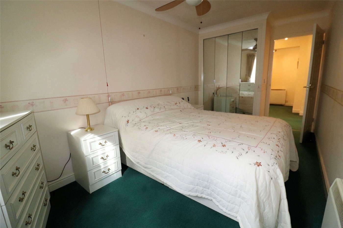 1 bedroom property for sale in Erith | Robinson Jackson