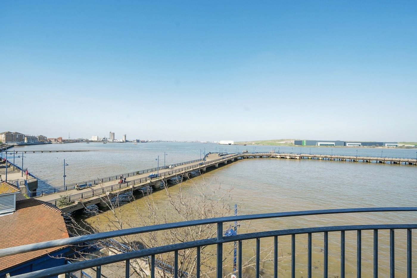 2 bedroom property for sale in Erith | Robinson Jackson