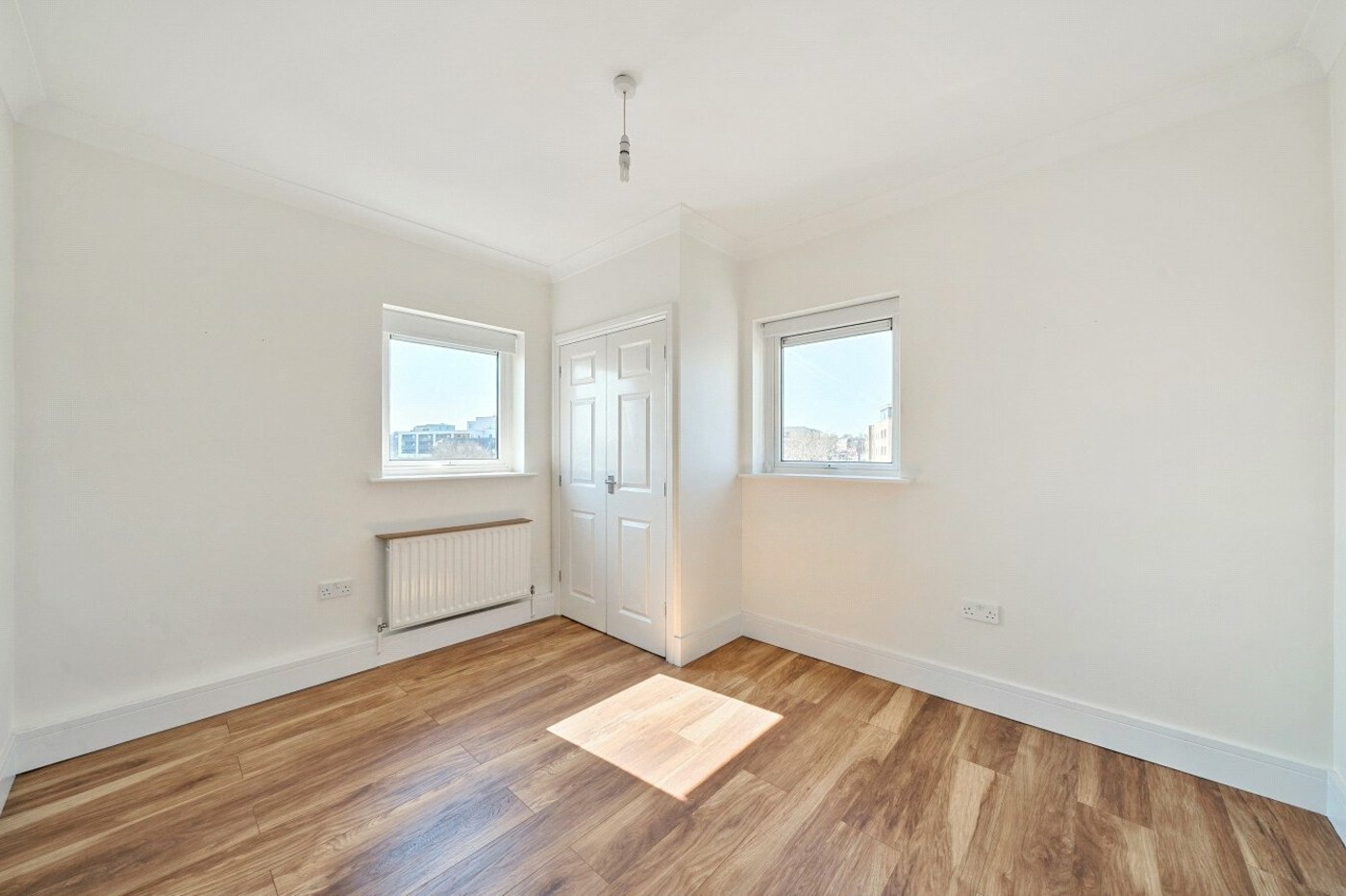 2 bedroom property for sale in Erith | Robinson Jackson