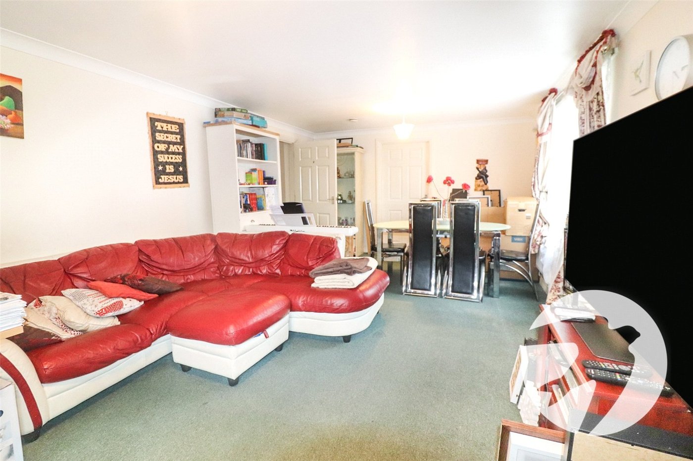 2 bedroom property for sale in Erith | Robinson Jackson