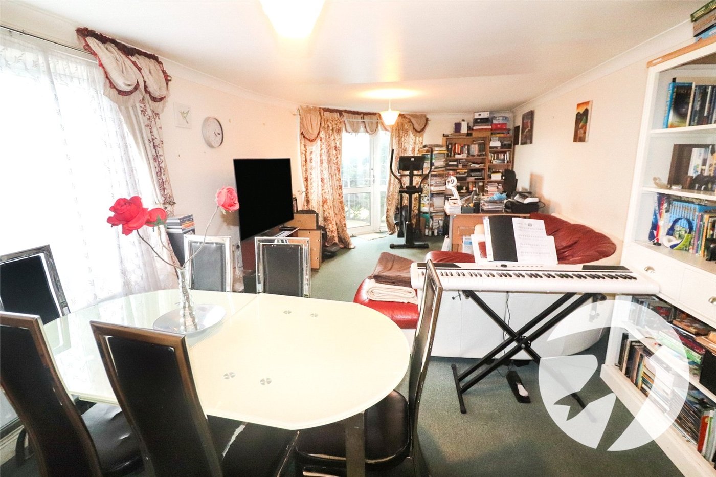 2 bedroom property for sale in Erith | Robinson Jackson