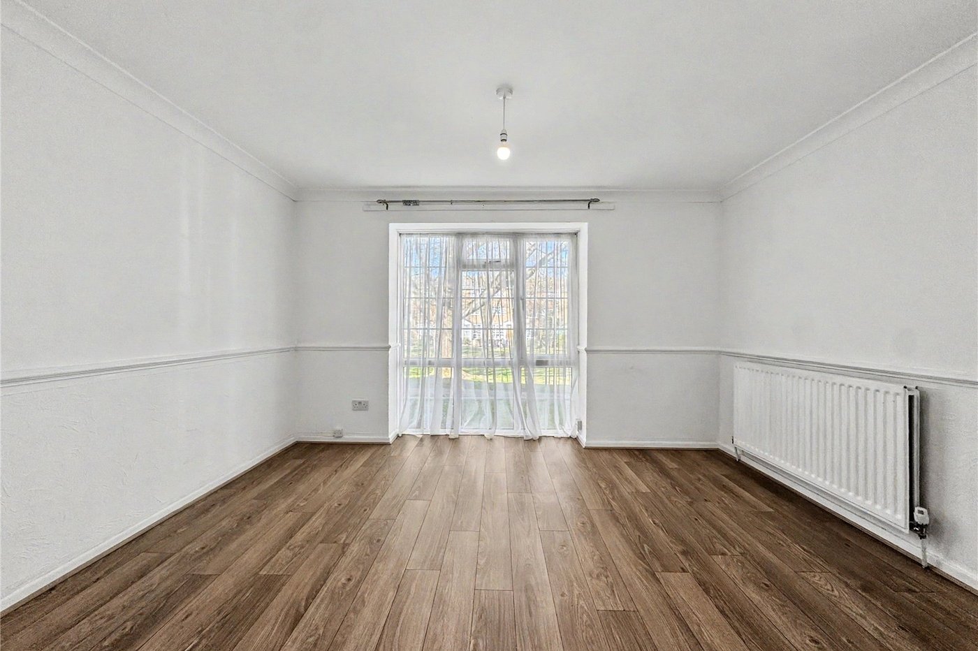 4 bedroom property for sale in Rainham | Robinson Michael & Jackson