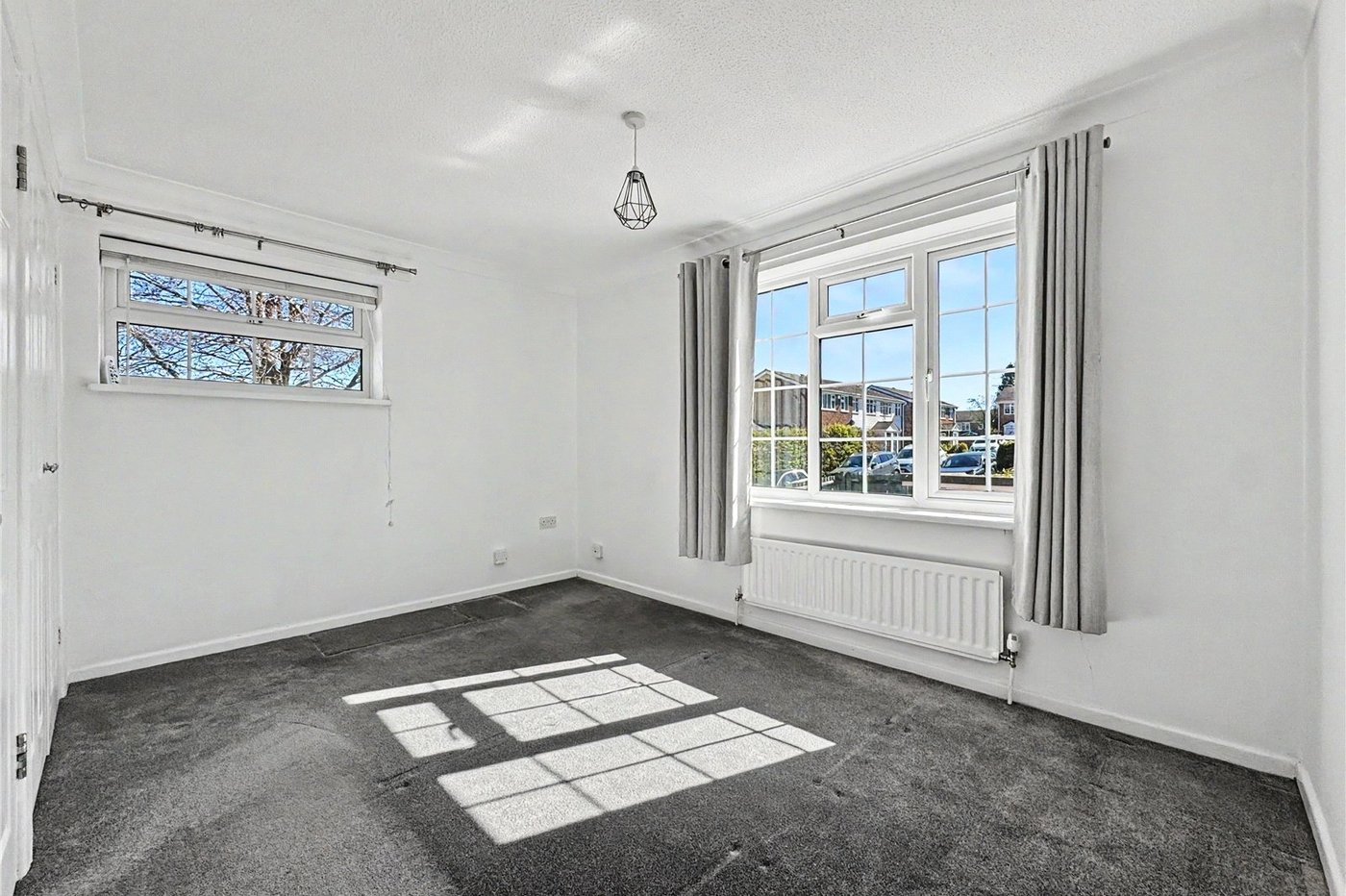 4 bedroom property for sale in Rainham | Robinson Michael & Jackson