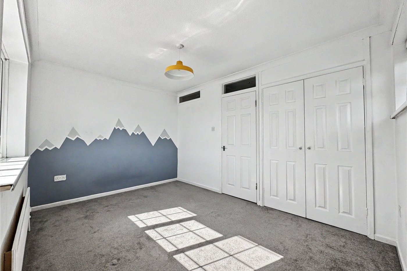 4 bedroom property for sale in Rainham | Robinson Michael & Jackson