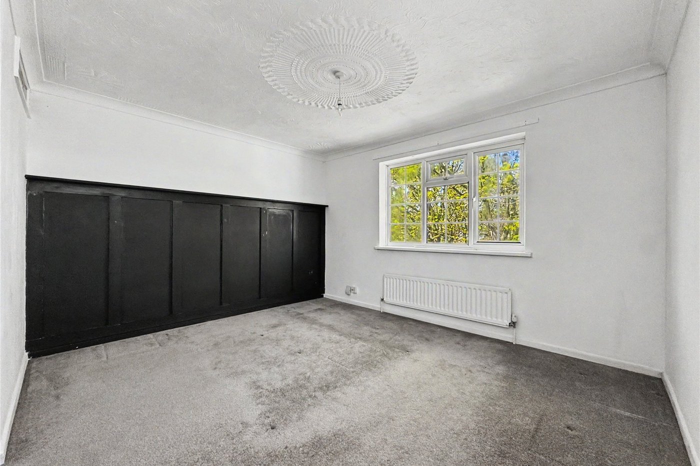 4 bedroom property for sale in Rainham | Robinson Michael & Jackson