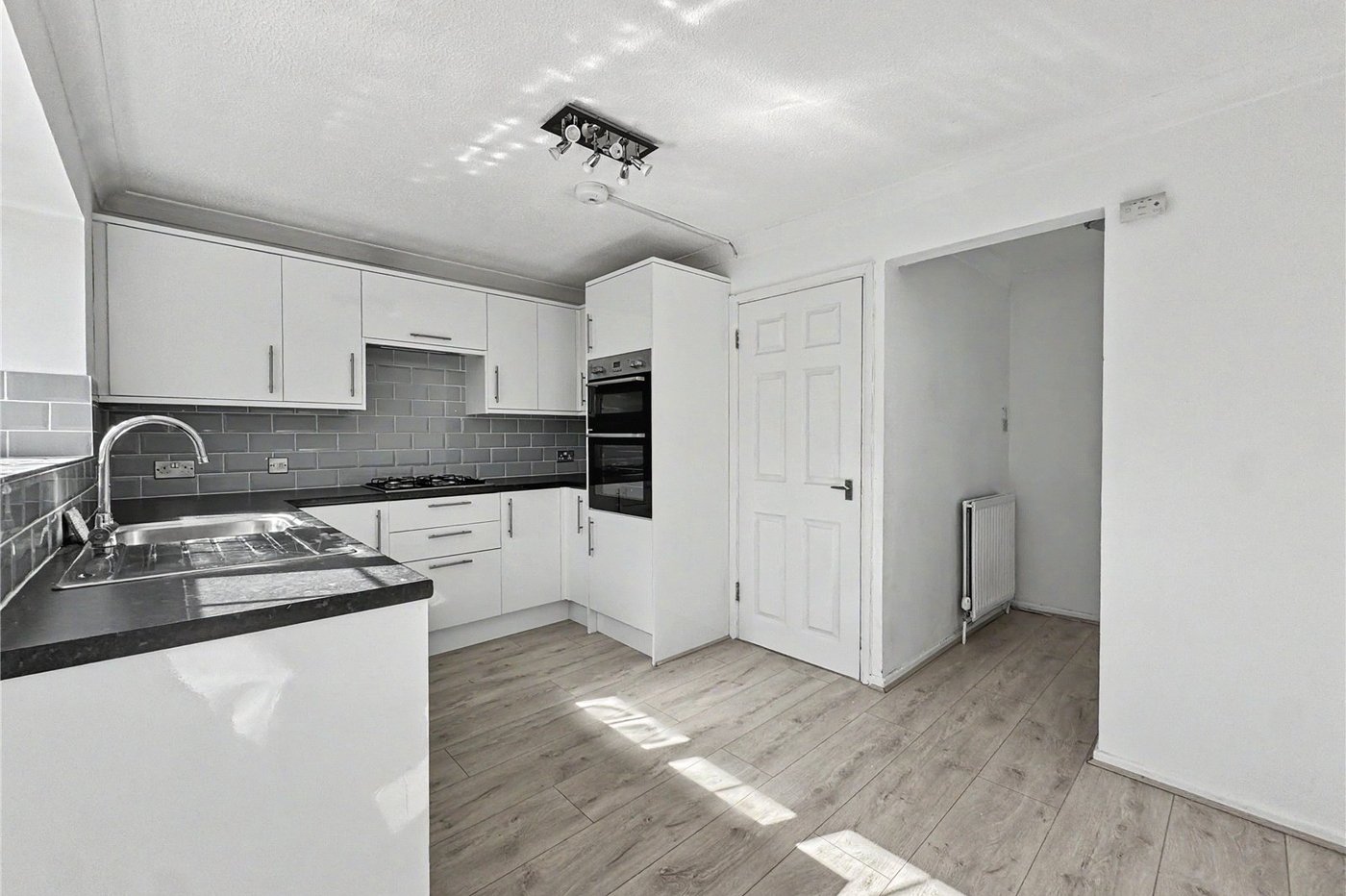 4 bedroom property for sale in Rainham | Robinson Michael & Jackson