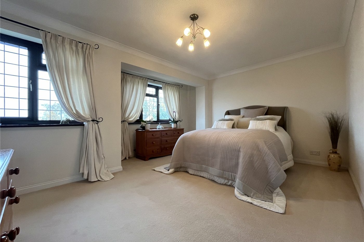 4 bedroom house for sale in Lords Wood | Robinson Michael & Jackson