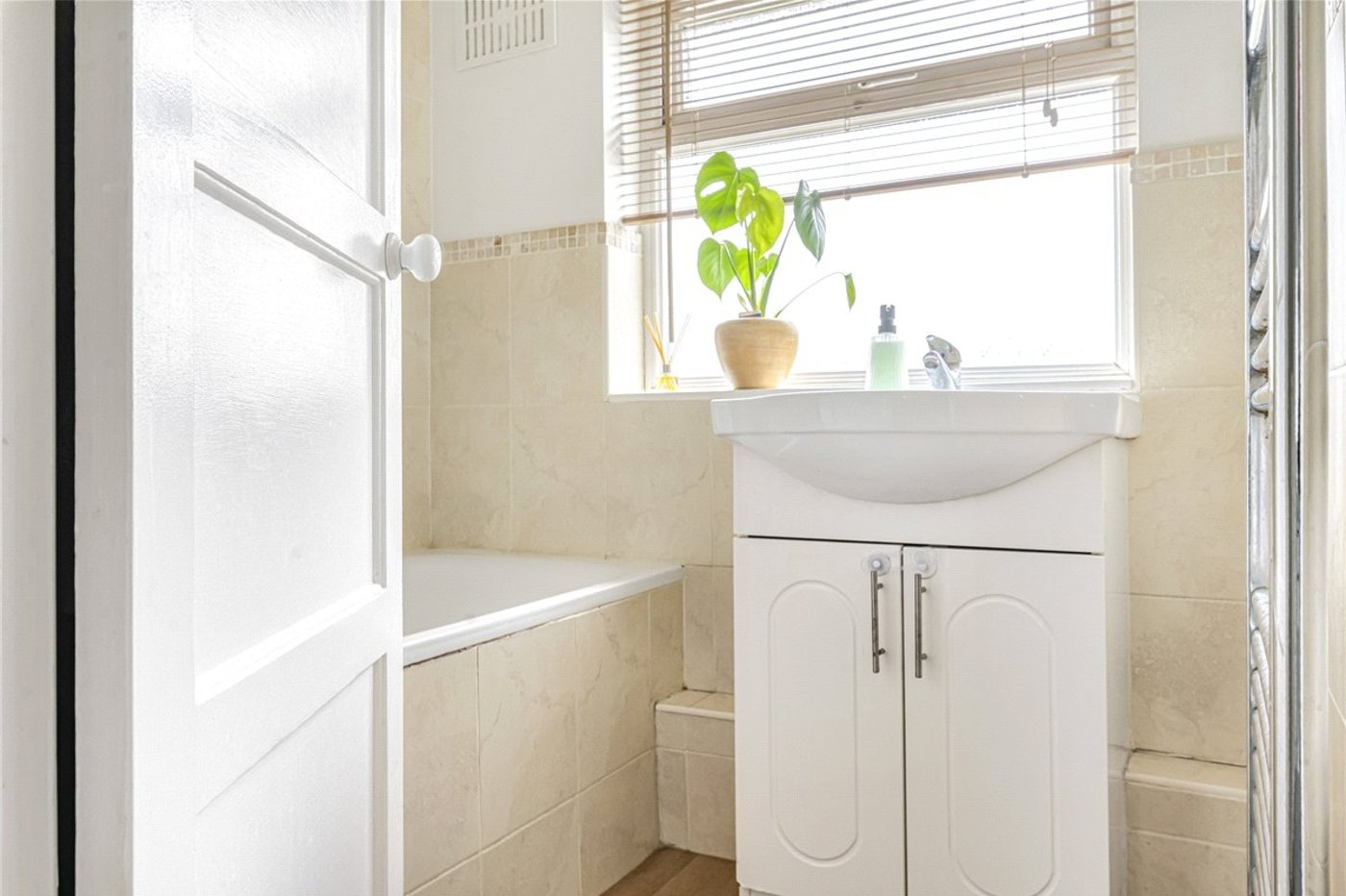 3 bedroom house for sale in St Pauls Cray | Robinson Jackson