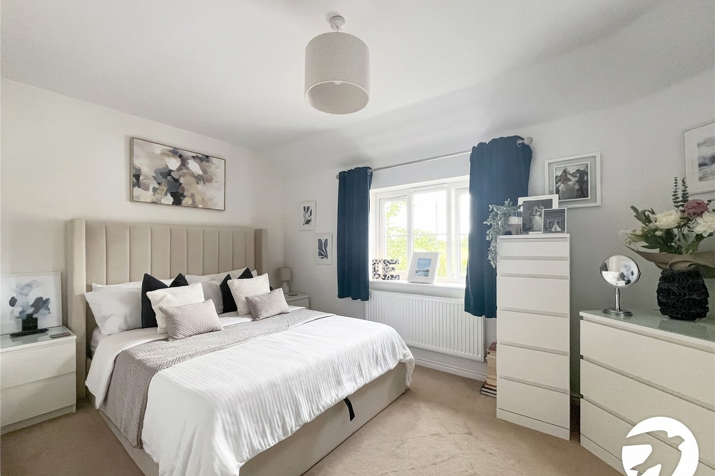 2 bedroom property for sale in Iwade | Robinson Michael & Jackson