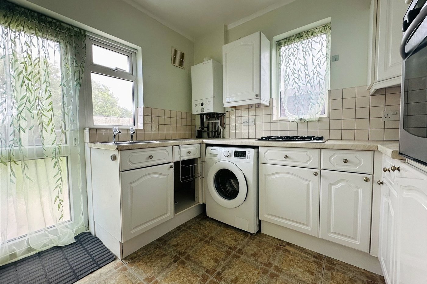 3 bedroom house for sale in Bromley | Robinson Jackson
