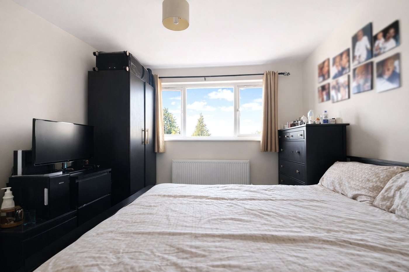 3 bedroom house for sale in Bromley | Robinson Jackson