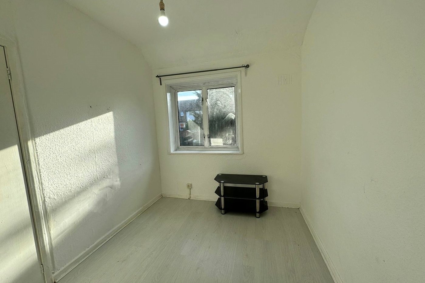 2 bedroom house for sale in Bromley | Robinson Jackson