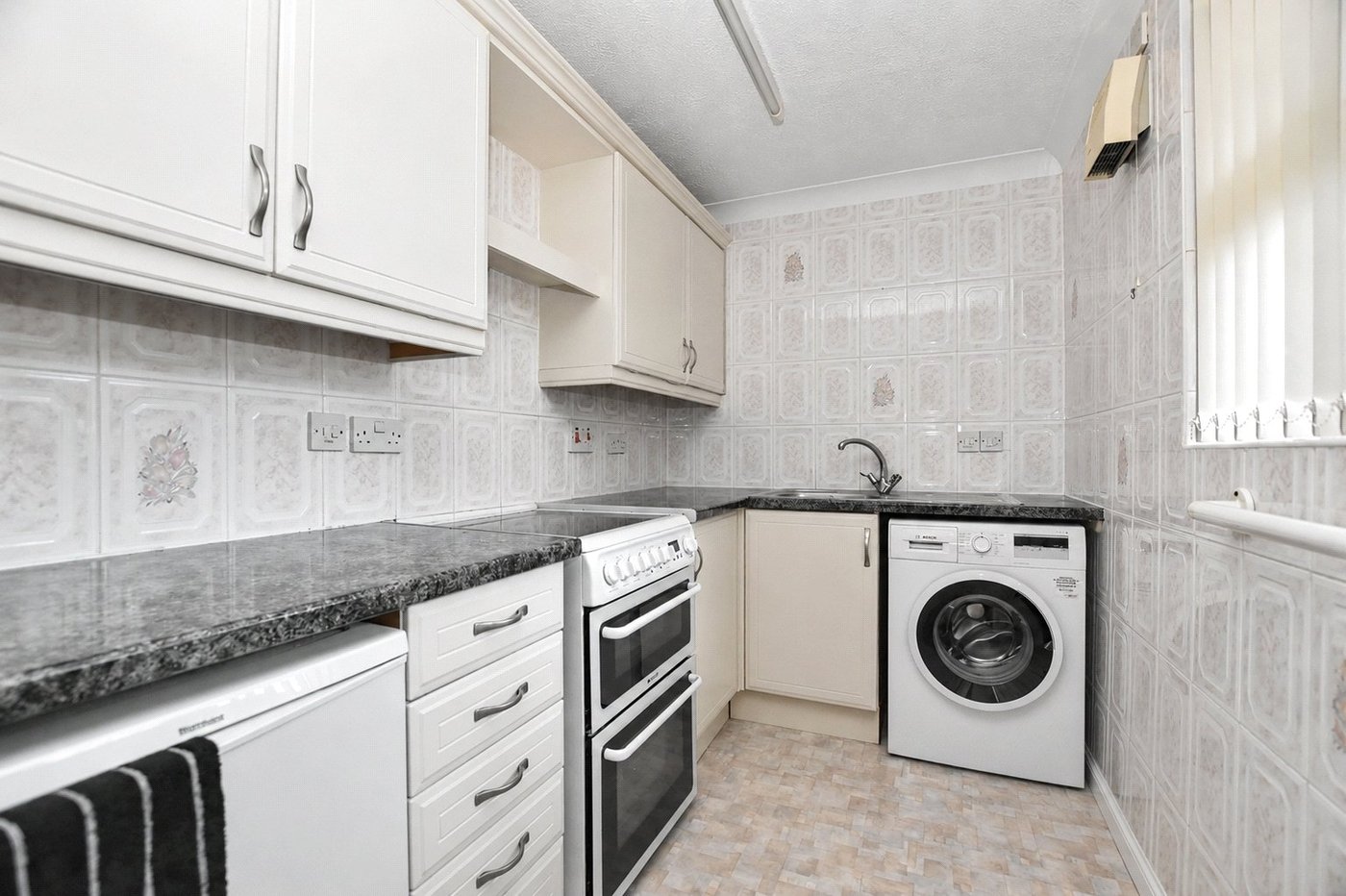 2 bedroom property for sale in Bexleyheath | Robinson Jackson