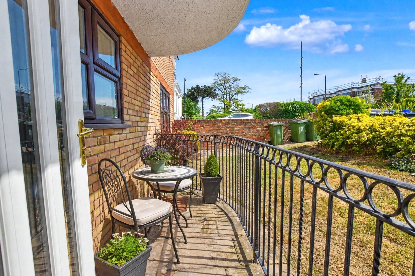 2 bedroom property for sale in Bexleyheath | Robinson Jackson
