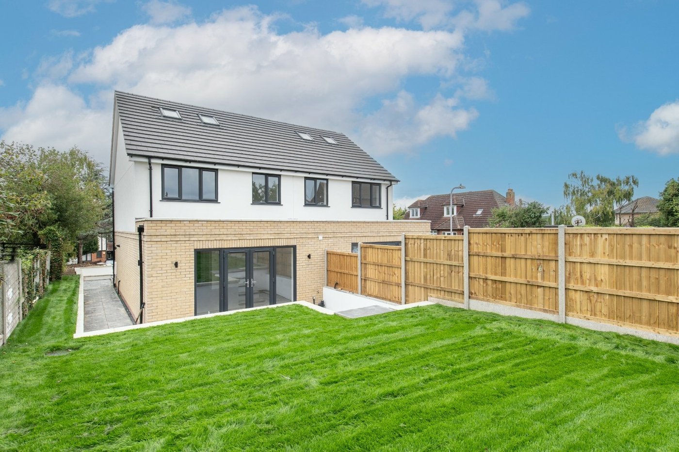 4 bedroom house for sale in Gravesend | Robinson Michael & Jackson