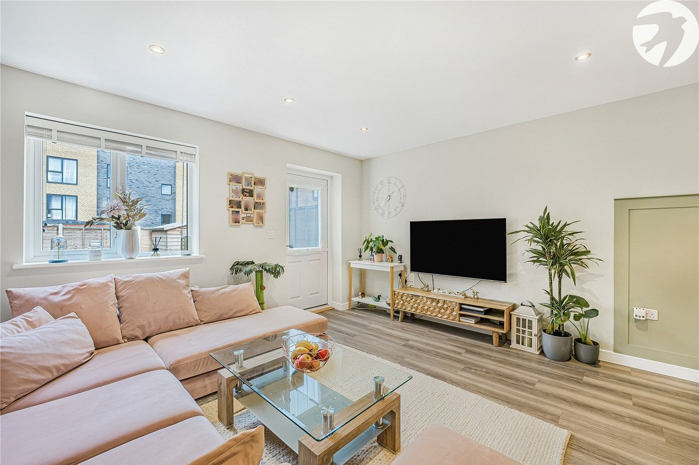 2 bedroom house for sale in Greenhithe | Robinson Jackson