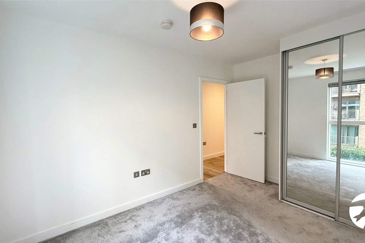 1 bedroom property for sale in London | Robinson Jackson