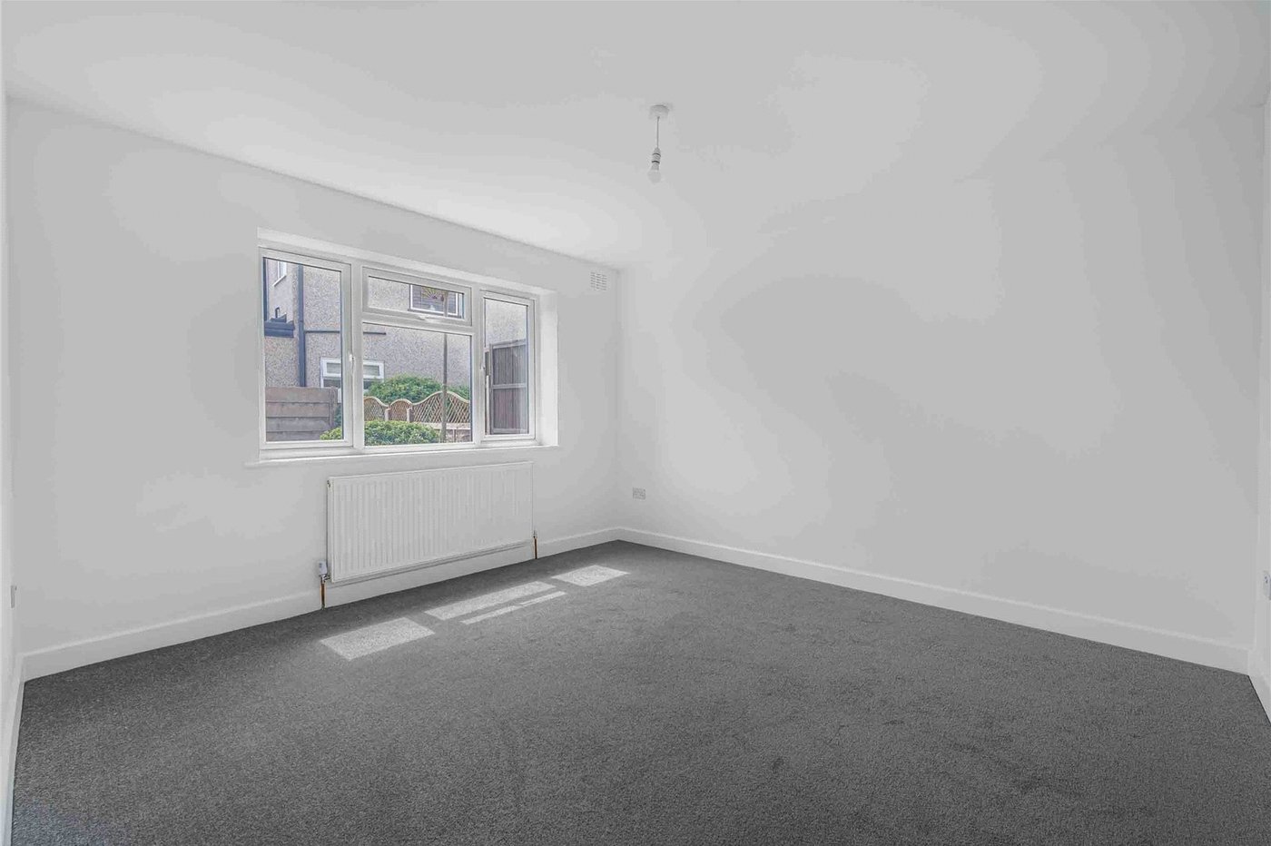 2 bedroom property for sale in Welling | Robinson Jackson