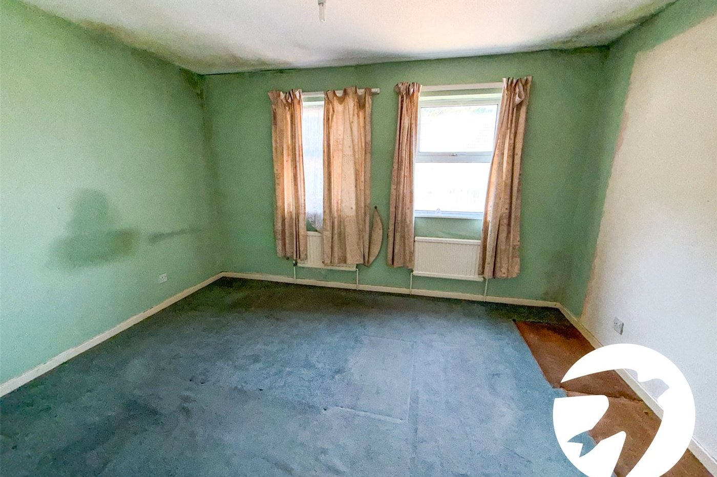 2 bedroom house for sale in London | Robinson Jackson