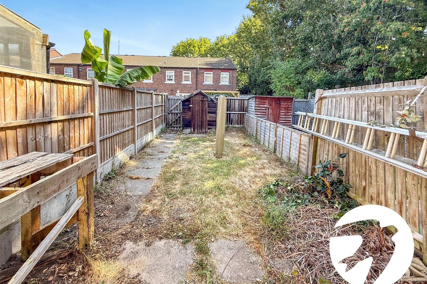 2 bedroom house for sale in London | Robinson Jackson