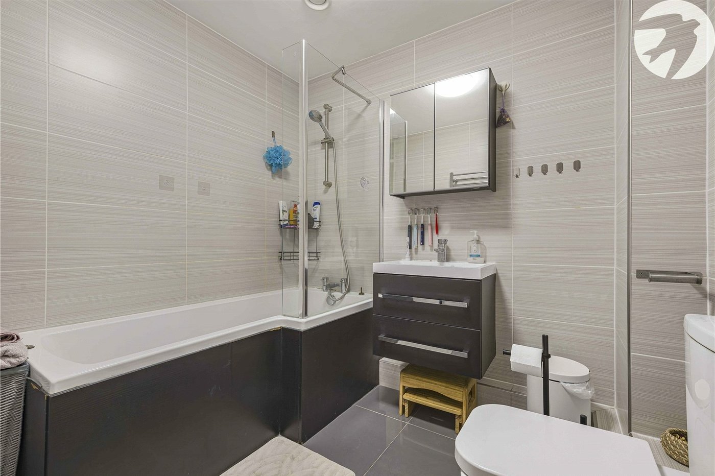 4 bedroom house for sale in Mottingham | Robinson Jackson