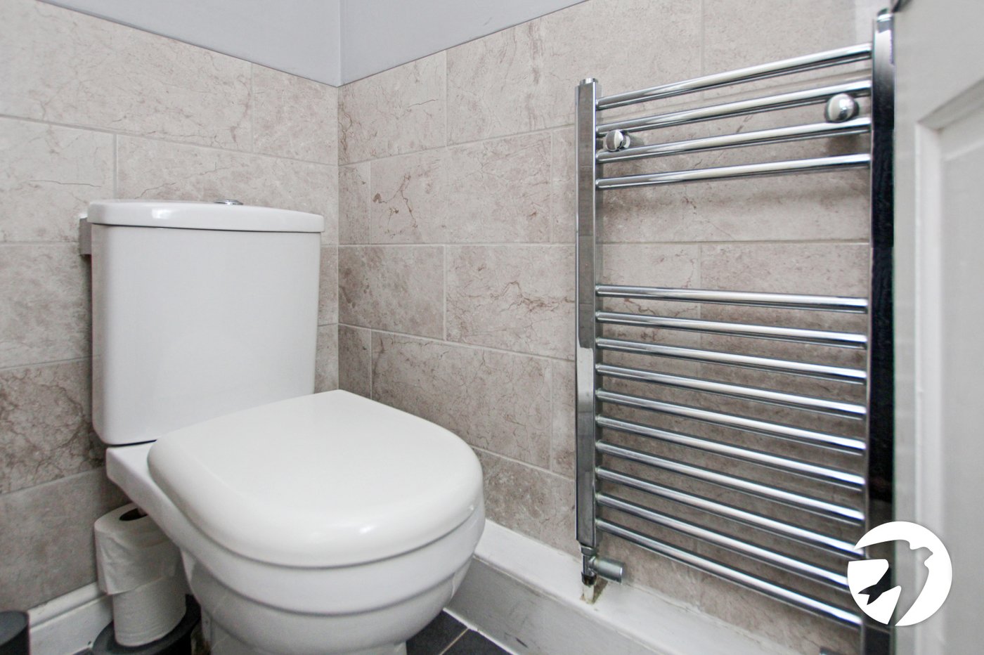 3 bedroom house for sale in London | Robinson Jackson