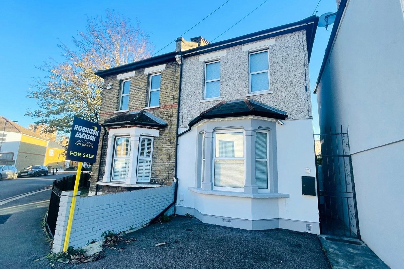 3 bedroom house for sale in London | Robinson Jackson