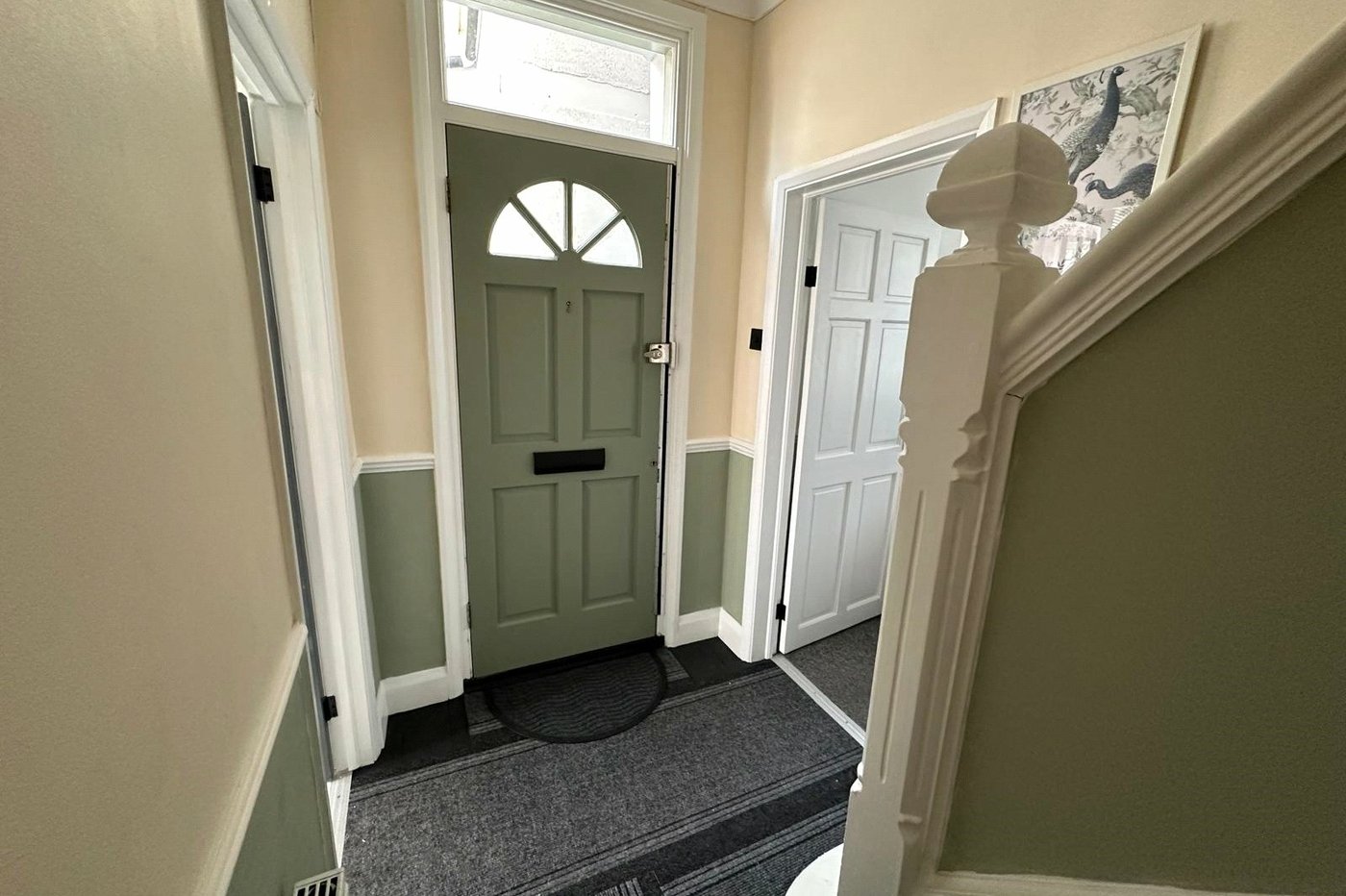 3 bedroom house for sale in London | Robinson Jackson