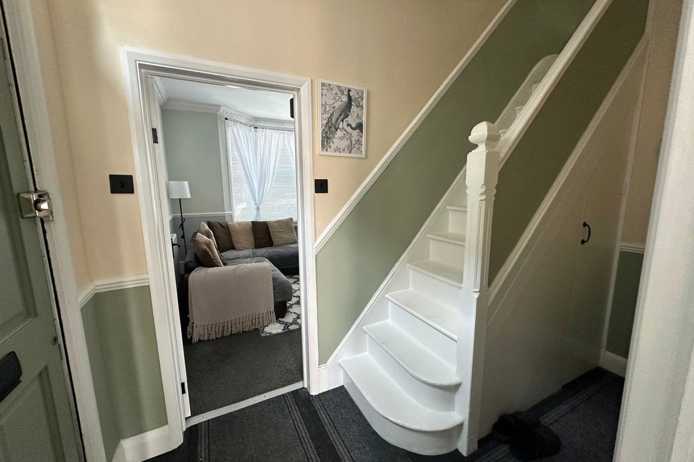 3 bedroom house for sale in London | Robinson Jackson