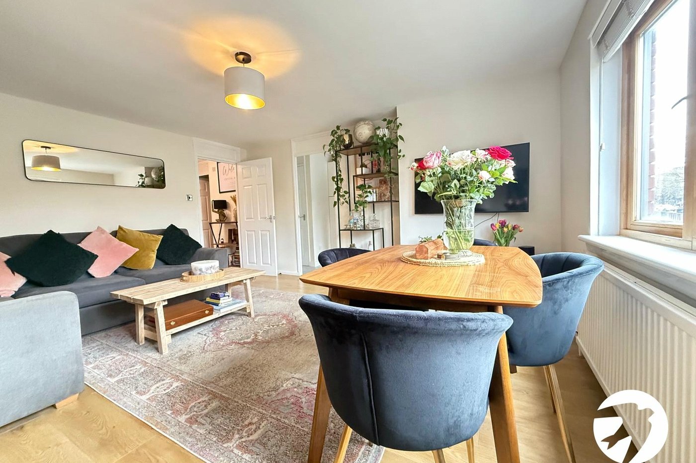 2 bedroom property for sale in London | Robinson Jackson