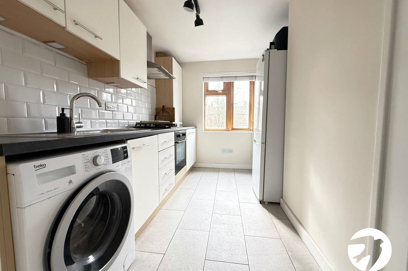 2 bedroom property for sale in London | Robinson Jackson